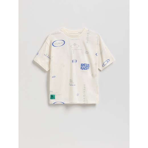 Reserved - Bawełniany t-shirt z nadrukiem - złamana biel ze sklepu Reserved w kategorii T-shirty chłopięce - zdjęcie 187393657