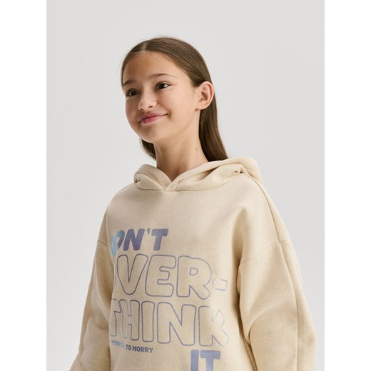 Reserved - Bluza z metalicznym nadrukiem - kremowy ze sklepu Reserved w kategorii Bluzy dziewczęce - zdjęcie 187394905