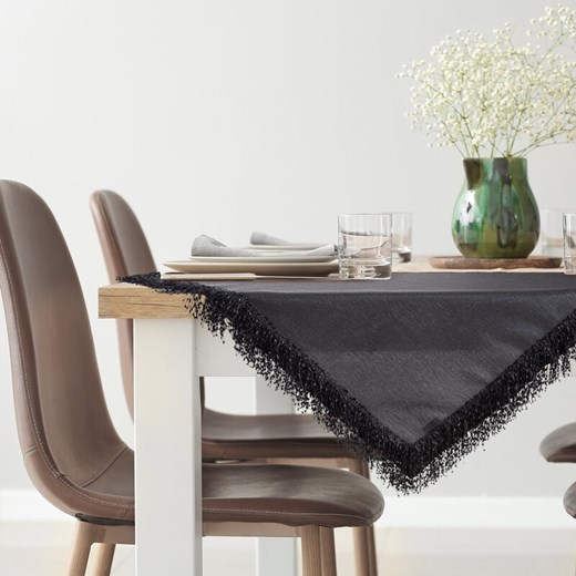 OBRUS JASPER 85 X 85 CM CZARNY ze sklepu lenaodniemowlakadoszkolniaka.pl w kategorii Obrusy i bieżniki - zdjęcie 187408929