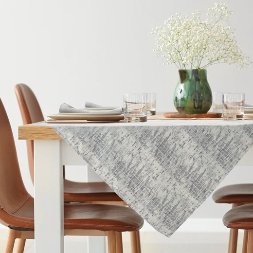 OBRUS ALINA 85 X 85 CM SREBRNY ze sklepu lenaodniemowlakadoszkolniaka.pl w kategorii Obrusy i bieżniki - zdjęcie 187451978