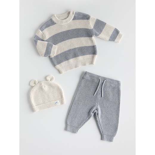 Reserved - Dzianinowy komplet z czapką - ciemnoszary ze sklepu Reserved w kategorii Komplety niemowlęce - zdjęcie 187470506