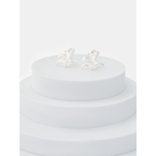 Sinsay - Kolczyki w kształcie kokardek - srebrny Sinsay One Size Sinsay
