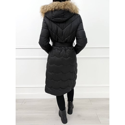 Czarna Pikowana Kurtka z Futerkiem przy Kapturze Modnakiecka.pl 36 ModnaKiecka.pl