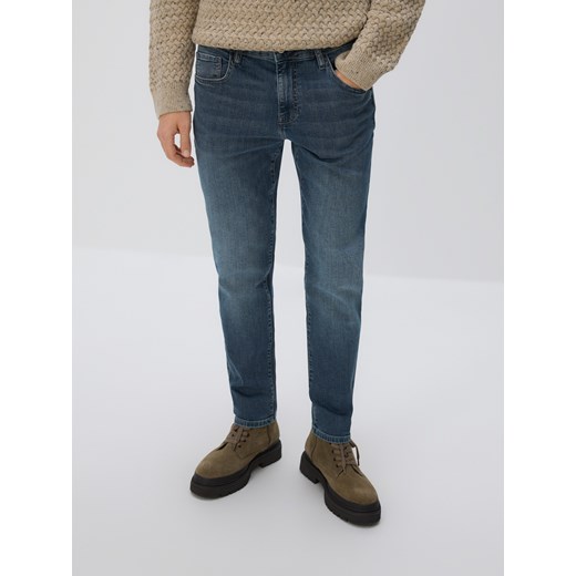 Reserved - Jeansy slim z efektem sprania - granatowy ze sklepu Reserved w kategorii Jeansy męskie - zdjęcie 187496769