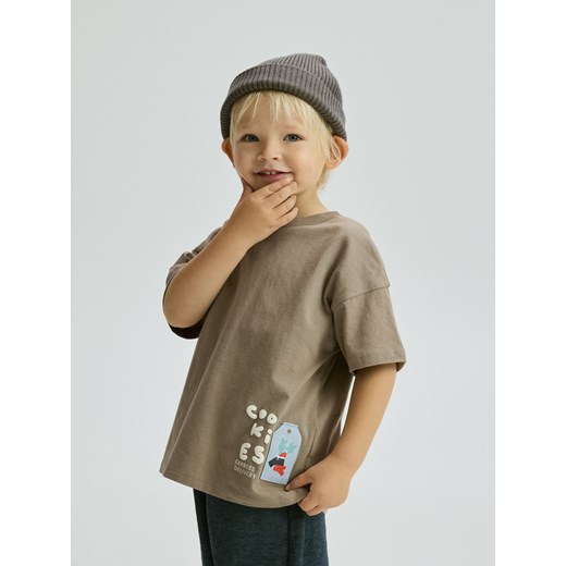 Reserved - Świąteczny t-shirt - brązowy ze sklepu Reserved w kategorii T-shirty chłopięce - zdjęcie 187496855