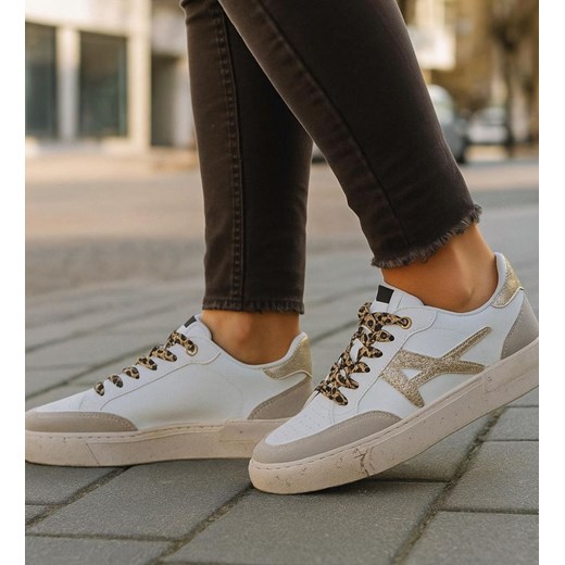 Trampki damskie sznurowane białe /J6-2 H2 18476 W16-6/ ze sklepu Pantofelek24.pl w kategorii Trampki damskie - zdjęcie 187499109