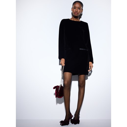 Mohito - Welurowa sukienka mini - czarny ze sklepu Mohito w kategorii Sukienki - zdjęcie 187499345