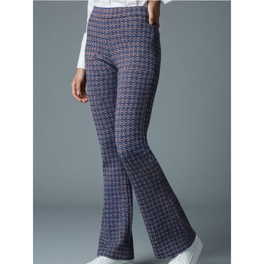 Sinsay - Wzorzyste spodnie flare - niebieski ze sklepu Sinsay w kategorii Spodnie damskie - zdjęcie 187500445