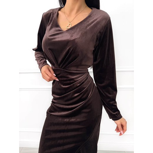 Czekoladowa Welurowa Sukienka z Marszczeniem Modnakiecka.pl 44 ModnaKiecka.pl