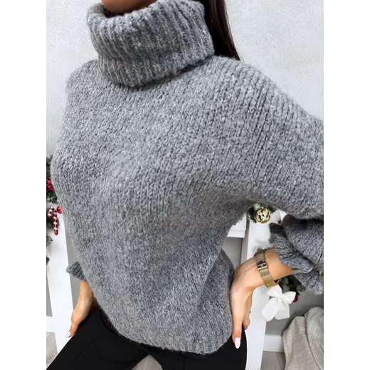 Grafitowy Sweterek z Golfem i Ozdobnym Rękawem ze sklepu ModnaKiecka.pl w kategorii Swetry damskie - zdjęcie 187501206