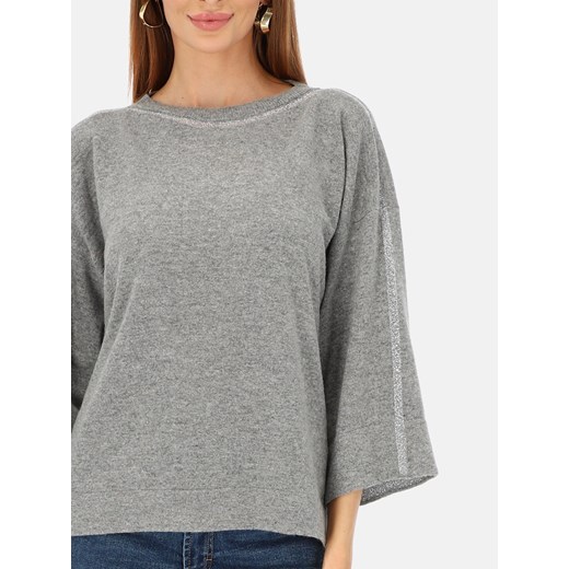 Szary sweter z akcentem przy dekolcie i na rękawach L'AF Pamela ze sklepu Eye For Fashion w kategorii Swetry damskie - zdjęcie 187503047