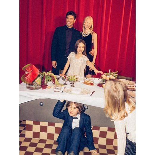 Reserved - Eleganckie spodnie z wiskozą - granatowy ze sklepu Reserved w kategorii Spodnie chłopięce - zdjęcie 187507636