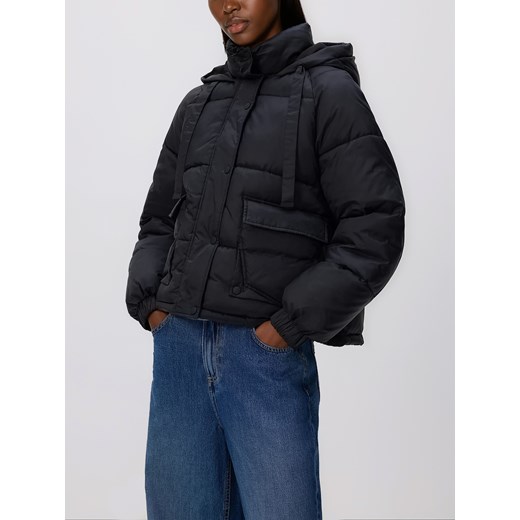 Reserved - Pikowana kurtka z kapturem - czarny ze sklepu Reserved w kategorii Kurtki damskie - zdjęcie 187507759