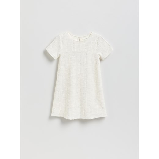 Reserved - Tweedowa sukienka z cekinami - złamana biel ze sklepu Reserved w kategorii Sukienki dziewczęce - zdjęcie 187511179