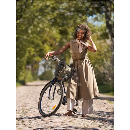 Sinsay - Koszulowa sukienka midi z paskiem - brązowy ze sklepu Sinsay w kategorii Sukienki - zdjęcie 187523446