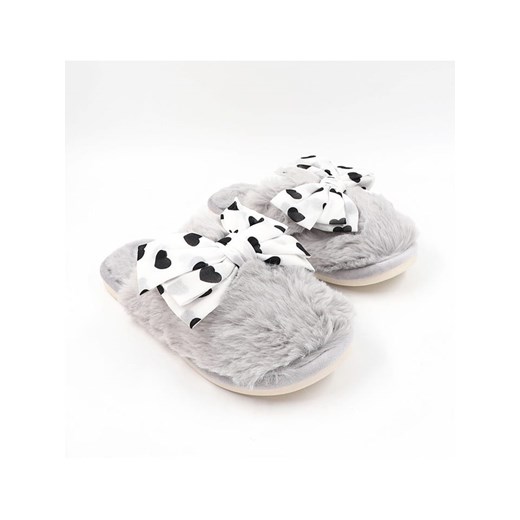 Confly Kapcie w kolorze jasnoszarym ze sklepu Limango Polska w kategorii Kapcie damskie - zdjęcie 187525365