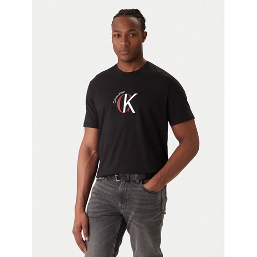 Calvin Klein Jeans T-Shirt 2Tone Graphic LV14RE829G Czarny Regular Fit ze sklepu MODIVO w kategorii T-shirty męskie - zdjęcie 187526338