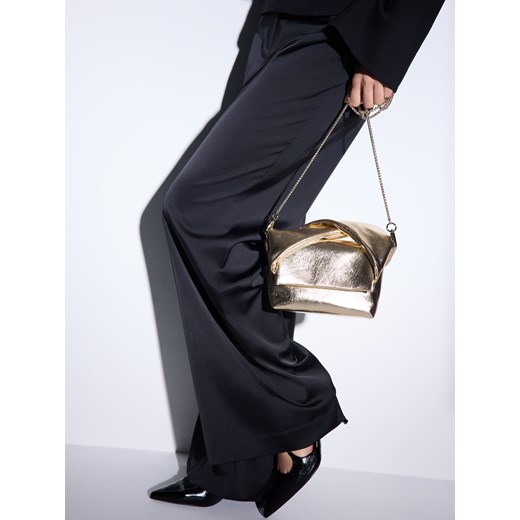 Mohito - Złota torebka z łańcuszkiem - złoty ze sklepu Mohito w kategorii Listonoszki - zdjęcie 187527275