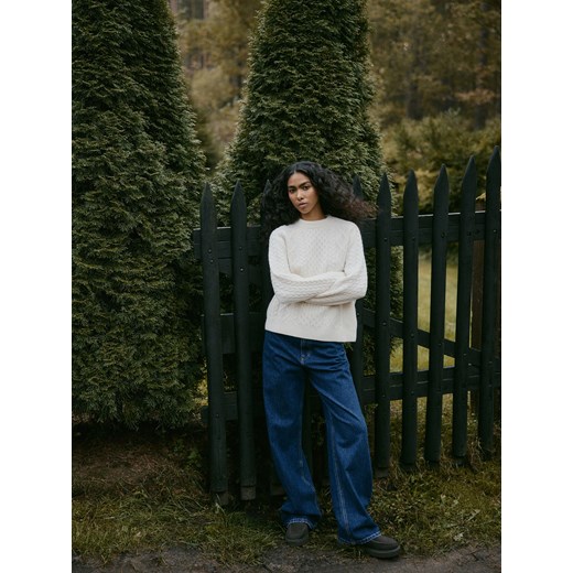 Reserved - Wełniany sweter z domieszką kaszmiru - kremowy ze sklepu Reserved w kategorii Swetry damskie - zdjęcie 187527508