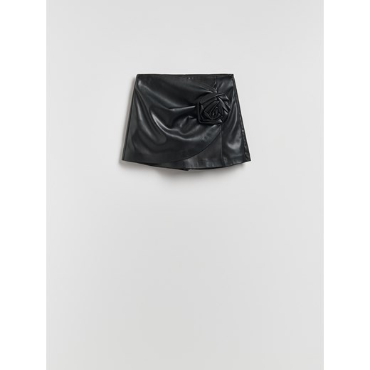 Reserved - Spódnico-szorty z imitacji skóry - czarny ze sklepu Reserved w kategorii Spódnice - zdjęcie 187527518