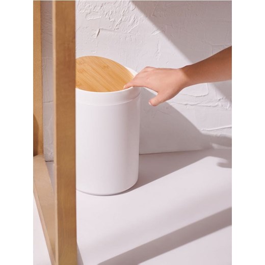 Sinsay - Kosz na śmieci - biały ze sklepu Sinsay w kategorii Akcesoria łazienkowe - zdjęcie 187528478