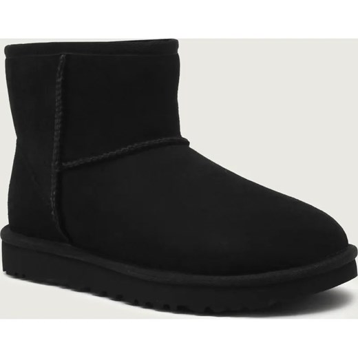 UGG Śniegowce W Classic Mini II | zamsz ze sklepu Gomez Fashion Store w kategorii Śniegowce damskie - zdjęcie 187528849