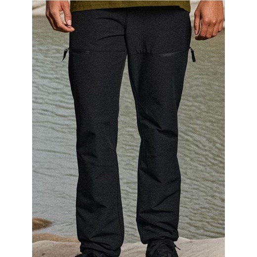 Sinsay - Spodnie ocieplane - czarny ze sklepu Sinsay w kategorii Spodnie męskie - zdjęcie 187530167