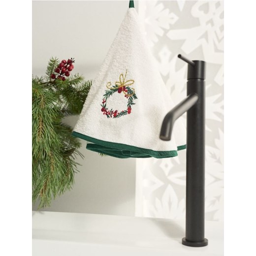 Sinsay - Ręcznik w świąteczny wzór - zielony ze sklepu Sinsay w kategorii Ręczniki - zdjęcie 187530169