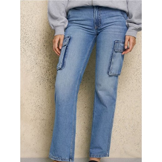 Sinsay - Jeansy cargo - niebieski ze sklepu Sinsay w kategorii Jeansy damskie - zdjęcie 187530229
