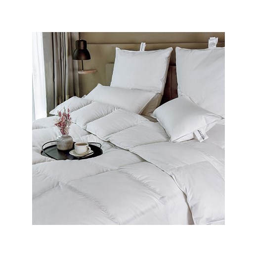 Befa Całoroczna kołdra puchowa w kolorze białym Befa 155x220 cm Limango Polska okazyjna cena