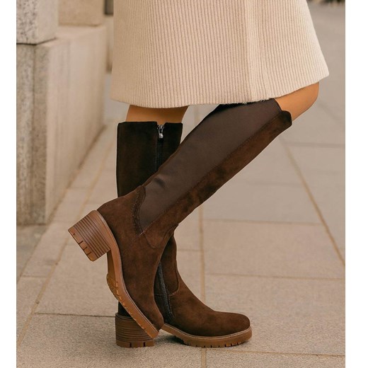 Czekoladowe ocieplane kozaki oficerki /F10-1 18497 T789/ ze sklepu Pantofelek24.pl w kategorii Kozaki damskie - zdjęcie 187537738