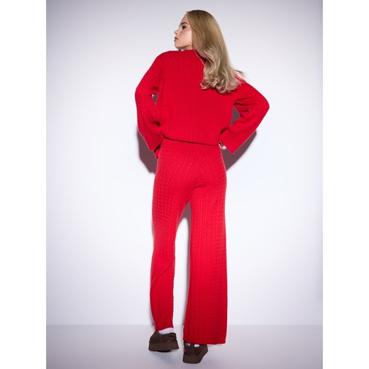 Mohito - Swetrowe czerwone spodnie - czerwony ze sklepu Mohito w kategorii Spodnie damskie - zdjęcie 187543729