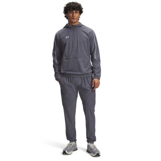 Męskie spodnie piłkarskie Under Armour UA Challenger Warm-Up - szare ze sklepu Sportstylestory.com w kategorii Spodnie męskie - zdjęcie 187549816