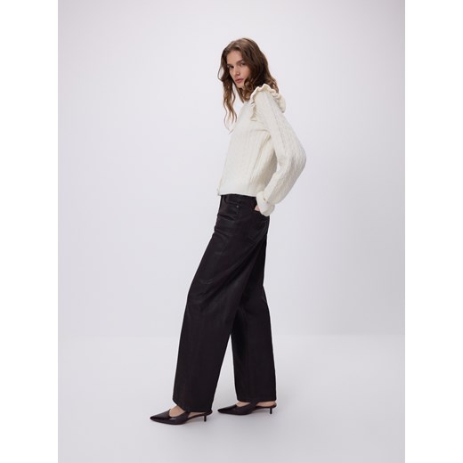 Reserved - Woskowane jeansy wide leg - mahoniowy ze sklepu Reserved w kategorii Jeansy damskie - zdjęcie 187555125