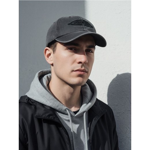 Sinsay - Czapka z daszkiem - czarny ze sklepu Sinsay w kategorii Czapki z daszkiem męskie - zdjęcie 187555699
