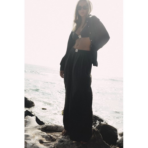 Cupro Loose Pants - Space Black ze sklepu Surf Inc w kategorii Spodnie damskie - zdjęcie 187565975