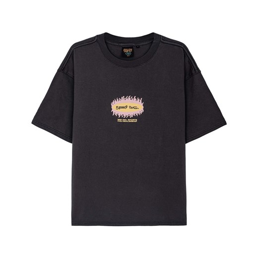 Surf On Fire Tee - Stone Grey ze sklepu Surf Inc w kategorii T-shirty męskie - zdjęcie 187566085