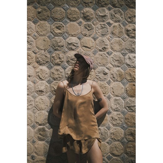 Cupro Ethereal Shorts - Golden Haze ze sklepu Surf Inc w kategorii Szorty - zdjęcie 187566638