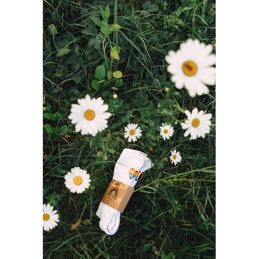 Love Is Socks ze sklepu Surf Inc w kategorii Skarpetki damskie - zdjęcie 187567267