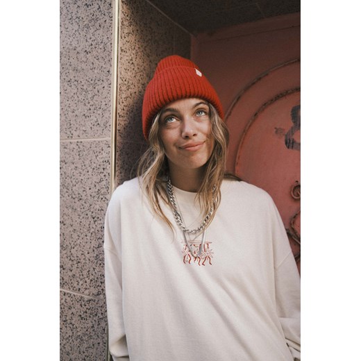 Very Cash Beanie - Formula Red ze sklepu Surf Inc w kategorii Czapki zimowe damskie - zdjęcie 187567306