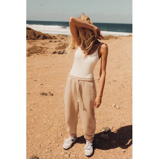 Slouchy Joggers - Scout Cookies ze sklepu Surf Inc w kategorii Spodnie damskie - zdjęcie 187567708