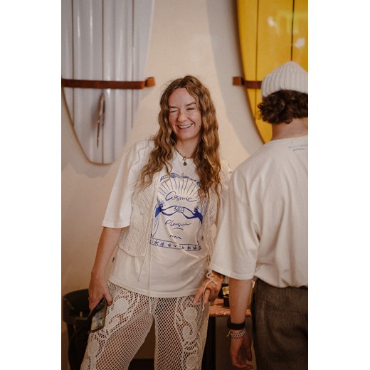 Cosmic Pleasure Box Tee - Vintage White ze sklepu Surf Inc w kategorii Bluzki damskie - zdjęcie 187567856