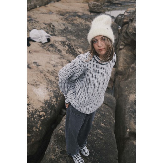 Morne Sweater - Stone Grey ze sklepu Surf Inc w kategorii Swetry damskie - zdjęcie 187568057