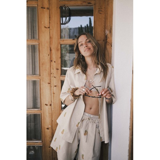 Tropical Pineapple Shorts - Vintage White ze sklepu Surf Inc w kategorii Szorty - zdjęcie 187568259