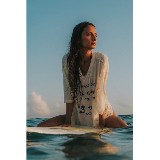 Just Be Quiet Box Tee - Vintage White ze sklepu Surf Inc w kategorii Bluzki damskie - zdjęcie 187568616