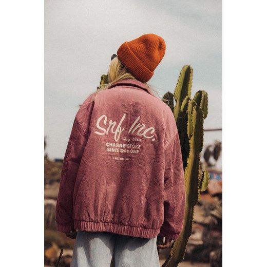 Cord Baseball Jacket - Raspberry Punch ze sklepu Surf Inc w kategorii Kurtki damskie - zdjęcie 187569068