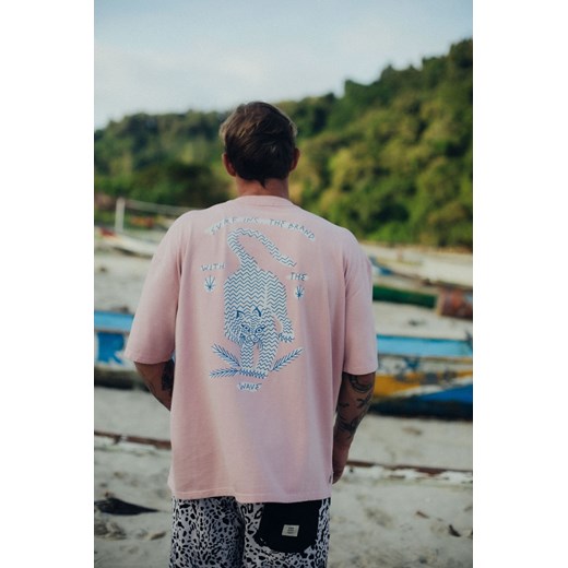 Wave Tiger Tee - Pink Kush ze sklepu Surf Inc w kategorii T-shirty męskie - zdjęcie 187570597