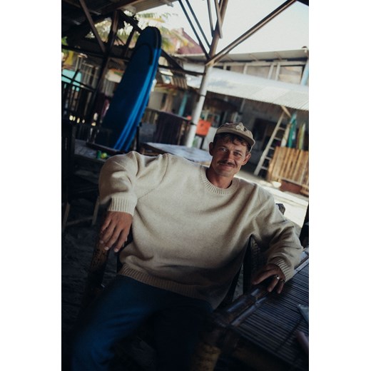 Beach Bum Sweater - Creamy ze sklepu Surf Inc w kategorii Swetry męskie - zdjęcie 187570635