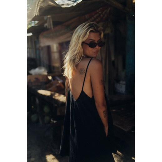 Loose Muslin Dress - Space Black ze sklepu Surf Inc w kategorii Sukienki - zdjęcie 187571046