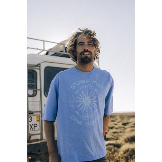 Mellow Angry Sun Tee - Denim Blue ze sklepu Surf Inc w kategorii T-shirty męskie - zdjęcie 187572097
